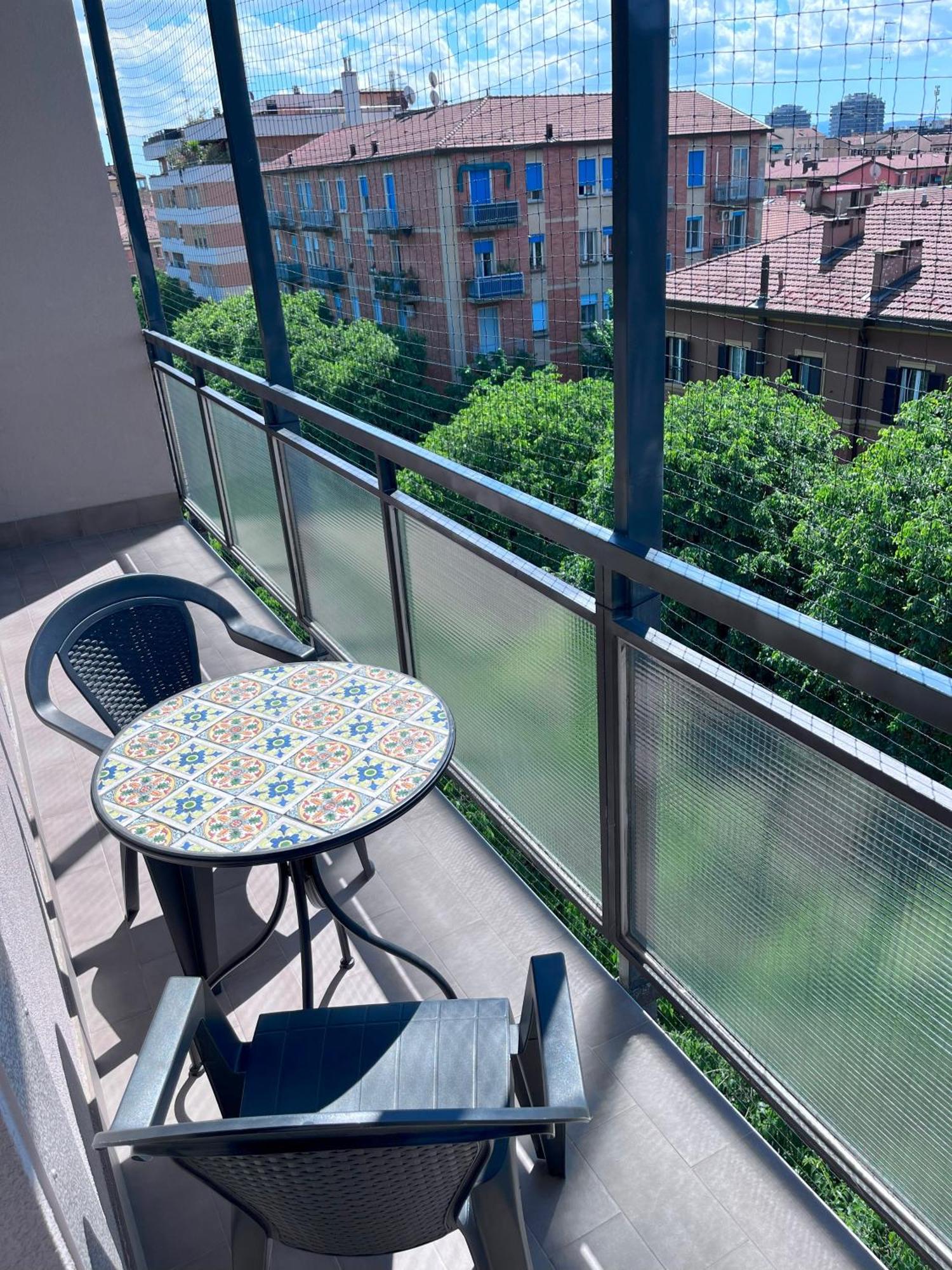 B&Bononia View ボローニャ エクステリア 写真